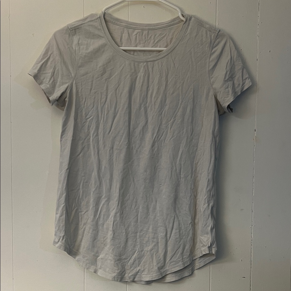 Lululemon Athletica Light Gray Short Sleeve Tee